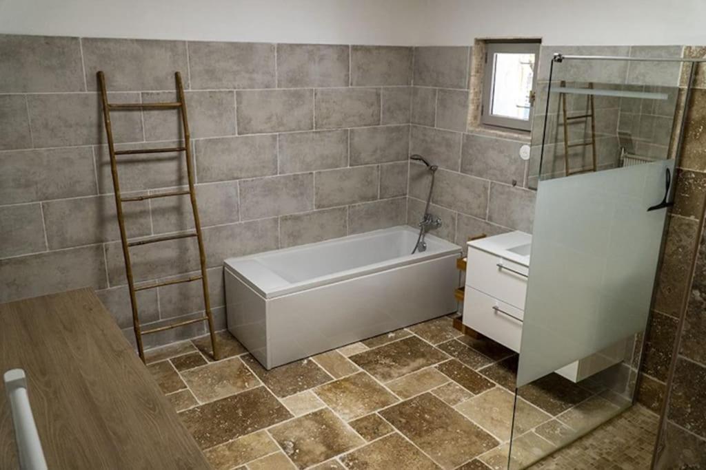 Charmant Rez De Villa Climatise Renove, 90M2 Avec Parking كاسيس المظهر الخارجي الصورة